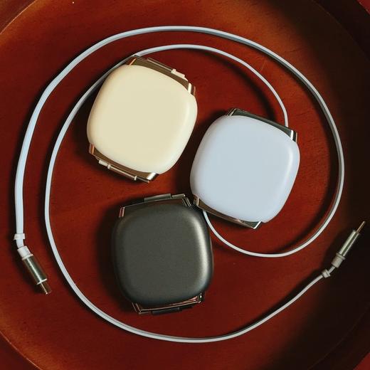 【磁吸数据线】 双头Type-C接口 240W超级快充 磁吸收纳、自由抽拉 差旅通勤出行必备！ 商品图2