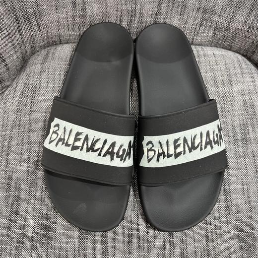 男款字母拖鞋he004 商品图0