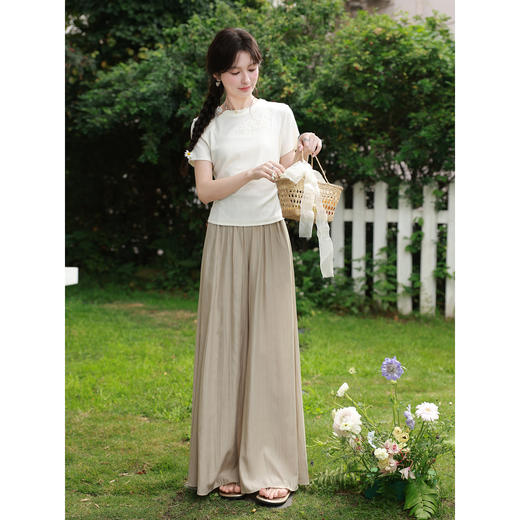 鹿向南【0428/20:00新品前1小时7折限量100件】米白色T恤 商品图1