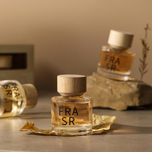 第2瓶0元！【EBYVEN 花木庄园系列香水】小众轻奢 持久留香 清冷淡香 50ml 商品图2