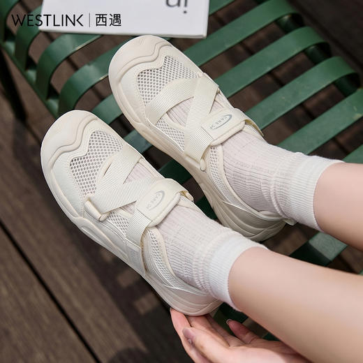 西遇运动玛丽珍鞋女2026新款夏季镂空透气厚底增高魔术贴休闲凉鞋V0566373 商品图3