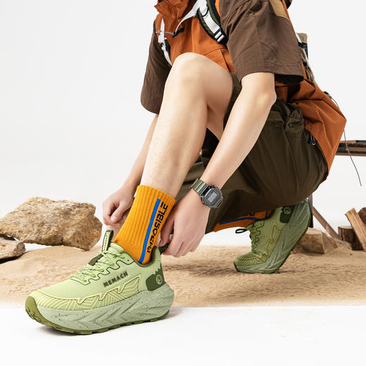 【高耐折网+TPU材质 二次橡塑发泡】防滑耐磨缓高弹震休闲跑鞋 商品图0