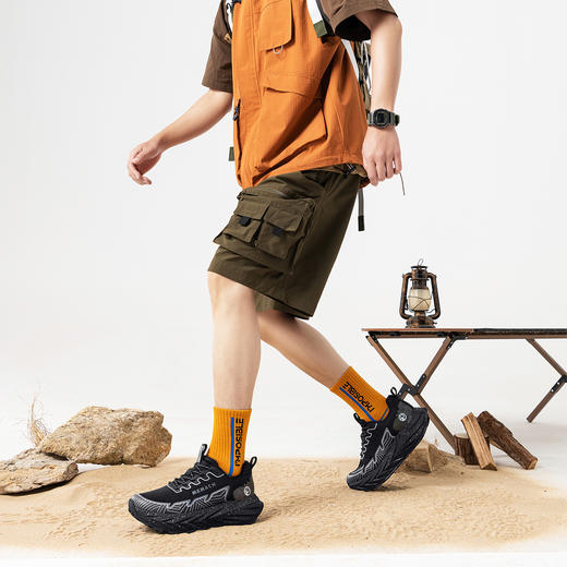 【高耐折网+TPU材质 二次橡塑发泡】防滑耐磨缓高弹震休闲跑鞋 商品图1