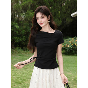 鹿向南【0428/20:00新品前1小时7折限量100件】黑色T恤