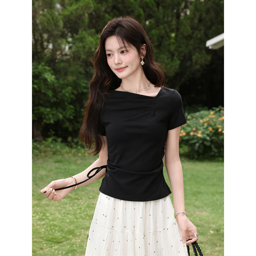 鹿向南【0428/20:00新品前1小时7折限量100件】黑色T恤 商品图0