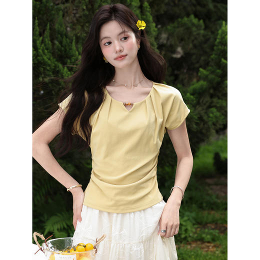 鹿向南【0428/20:00新品前1小时5折限量100件】奶黄色T恤 商品图1
