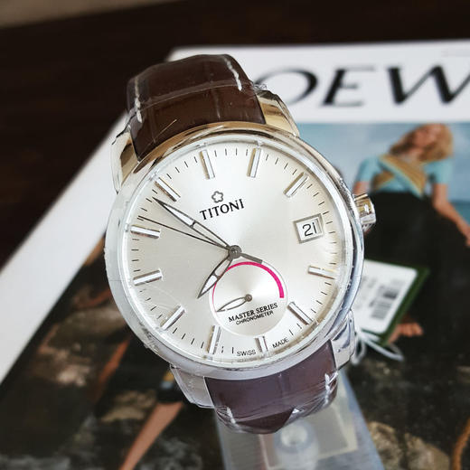 【99新】TITONI 梅花94388 S-ST-578天文台认证自动机械机芯日期显示、动力储备显示 41MM（男款）Master Series 大师系列精钢180426NJ05 商品图4