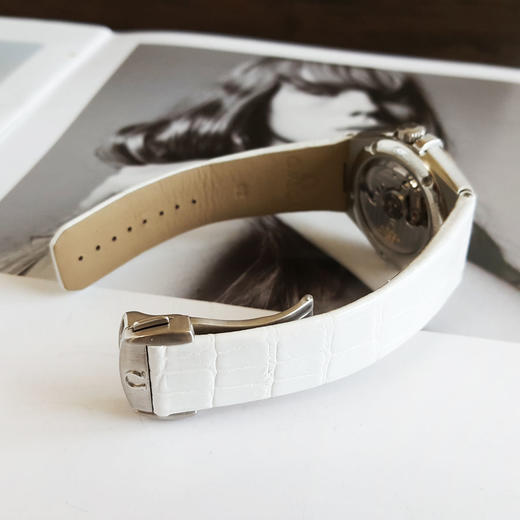 【95新】OMEGA欧米茄123.18.35.20.55.001自动机械日期显示35MM（女款）星座系列 精钢/表圈镶嵌原厂钻石070426AK16 商品图6