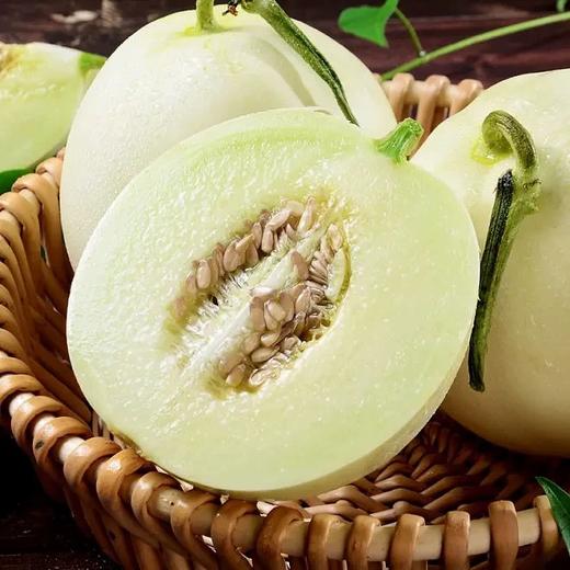 【阎良甜瓜】 脆甜多汁 细腻柔滑 饱满清香的果肉细嫩香甜，汁水充足，肉厚饱满【果期至六月】 商品图1