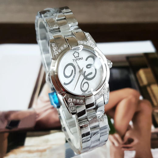 【全新】TITONI 梅花TQ 42922 S-DH-359石英机芯25.5MM（女款）Mademoiselle优雅伊人系列精钢；镶嵌水钻170426NJ97 商品图3