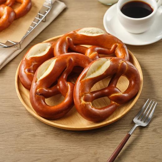 麦德龙 黄油碱水扭结面包 300g 商品图1