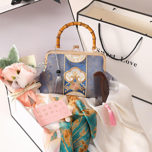 【轻奢中年女士包】实用送妈妈节日礼物 刺绣仙鹤包包礼盒套装 母亲节礼物 商品图1