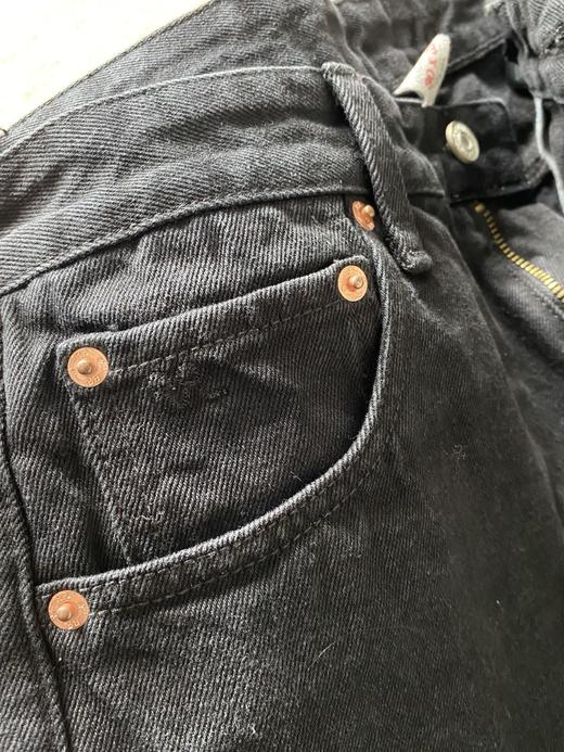 Ralph Lauren 的黑色牛仔裤，延续了品牌一贯的美式经典风格 商品图6