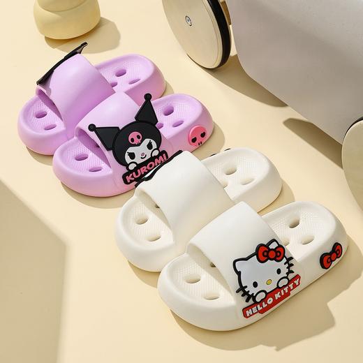【春夏鞋服丨三丽鸥HelloKitty成人儿童拖鞋】软弹EVA厚底设计，走路不易累脚，波点/格纹/豹纹等，每款随便搭配都好看，轻松搞定日常，上班/上学族出门不纠结~ 商品图5