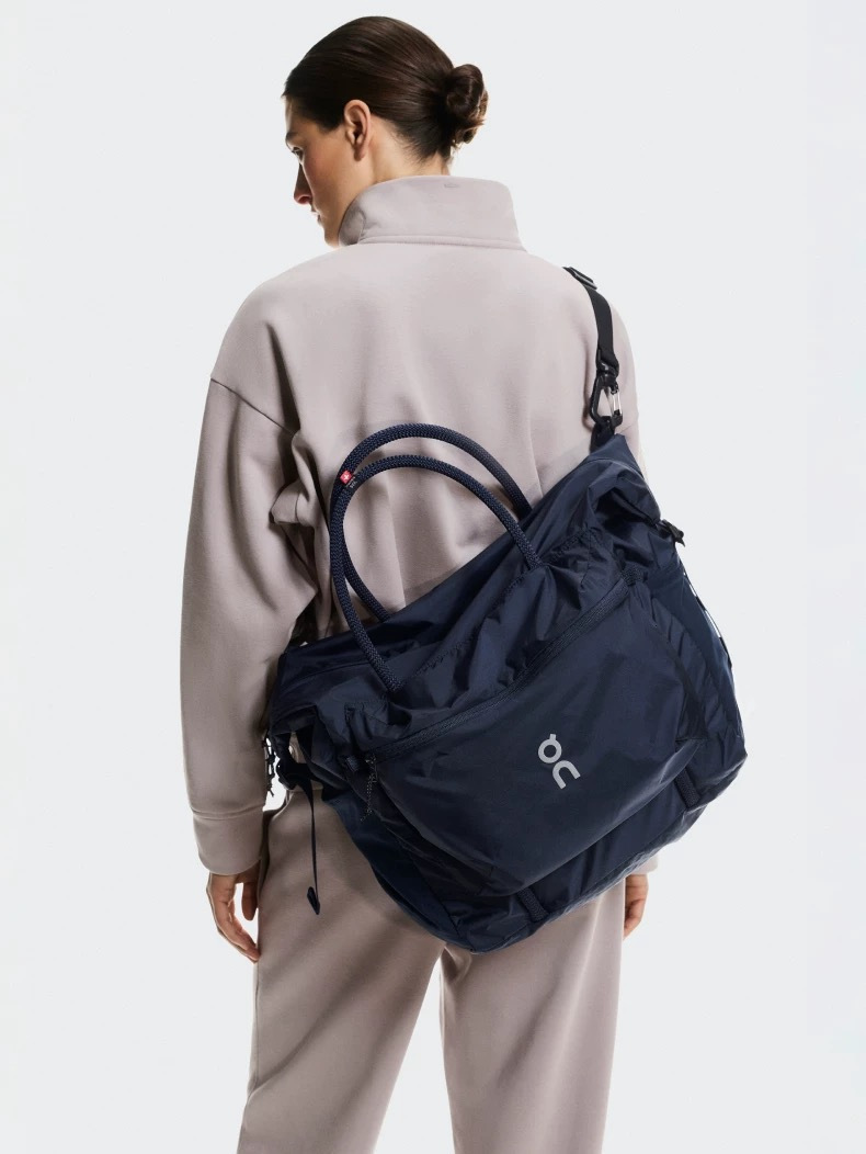 On昂跑Track Pack 35L Lite健身包旅行包