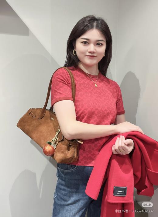 代购级COACH蔻驰女款时尚新款短袖红色满印T恤 商品图0