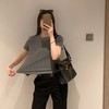 【59.9元2件莱赛尔羊毛面膜T恤❗️】上身就能展现高级感的T恤！面料软的像丝绸一样， 穿上服帖又很透气很凉快！版型经典显瘦，单穿/打底/叠穿，轻松营造高级慵懒氛围！均码80-140 商品缩略图4