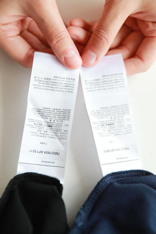 撞色边Polo衫，直接出口。翻领设计胸口字母印花短袖poloE042558 商品图3