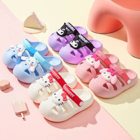 【春夏鞋服丨三丽鸥HelloKitty成人儿童拖鞋】软弹EVA厚底设计，走路不易累脚，波点/格纹/豹纹等，每款随便搭配都好看，轻松搞定日常，上班/上学族出门不纠结~