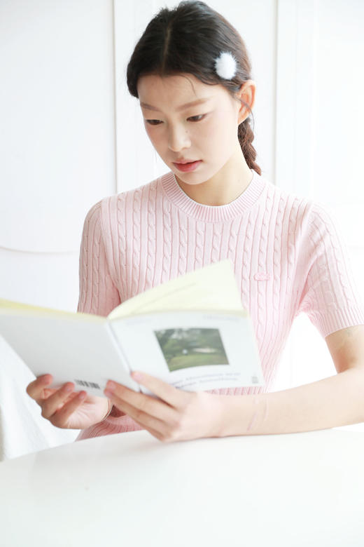 韩里韩气麻花衫，小标刺绣工艺。法式复古圆领亲肤针织衫E042568 商品图0