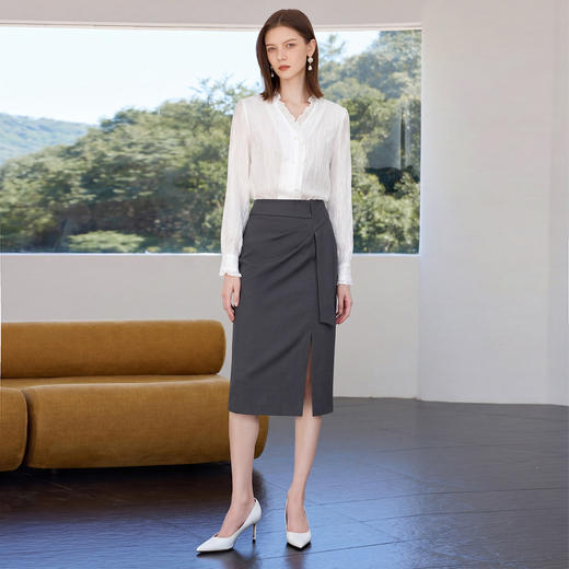 IWY/高级感白色V领衬衫女正式场合职场修身西装百搭上衣套裙WBS523 商品图0