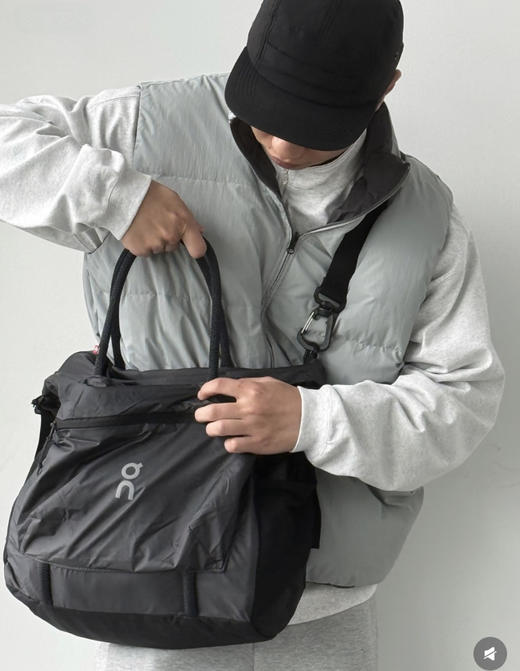 On昂跑Track Pack 35L Lite健身包旅行包 商品图4