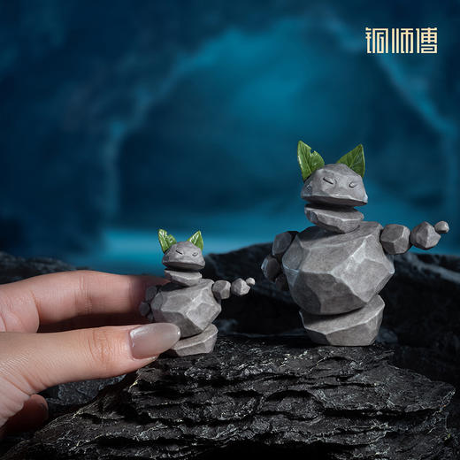 铜师傅 正版授权《哪吒之魔童闹海》袖珍石矶娘娘 潮玩手办铜摆件 商品图5