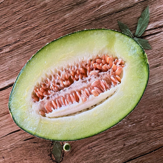 新疆三拼蜜瓜盲盒 三色哈密瓜宝盒 脆甜多汁 一藤一瓜 三种甜蜜 商品图5