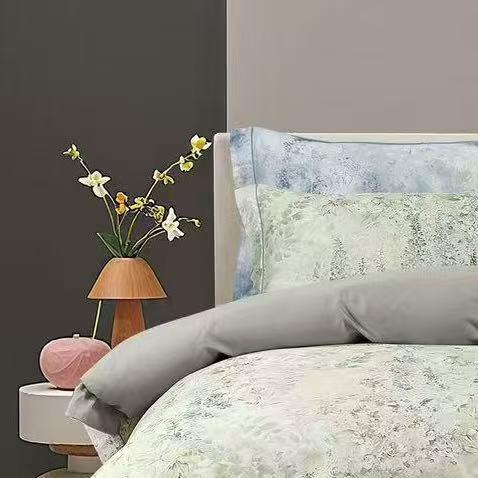 【店庆提前购】10楼恐龙天丝棉印花四件套  沐春  200*230cm/220*240cm   吊牌价2180-2280元   活动价499-599元 商品图1