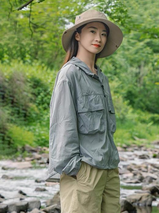 【3折】6楼OUTDOOR户外宽松轻薄舒适透气防泼水外套 吊牌价699折后价210 商品图2