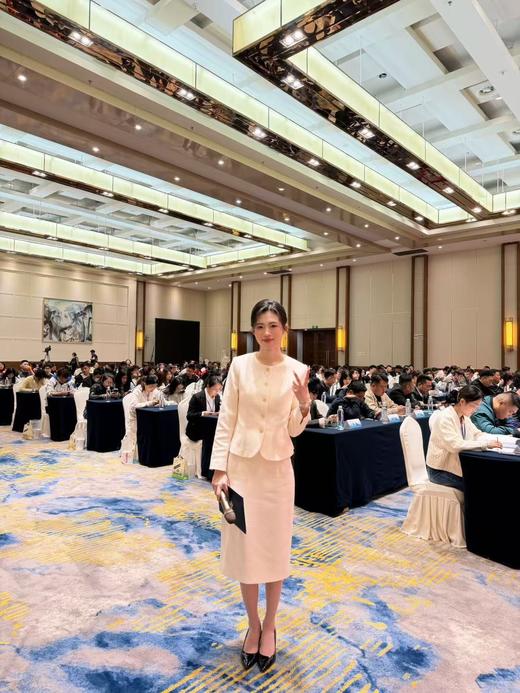 法小曼*子珍爆款tieforher大牌平替冯玲主持人同款小香风套装cs2760 商品图4