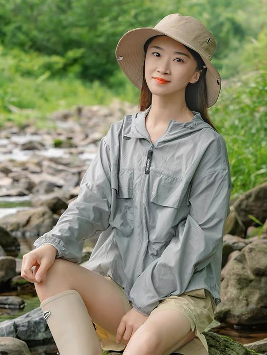【3折】6楼OUTDOOR户外宽松轻薄舒适透气防泼水外套 吊牌价699折后价210 商品图0