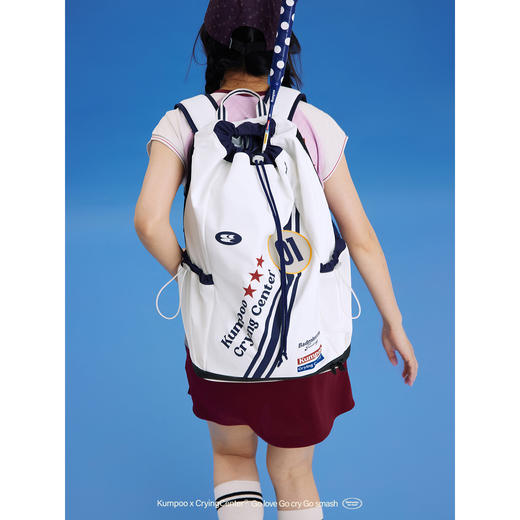 CryingCenterx薰风联名2.0防泼水条纹勋章多功能专业羽毛球双肩包 商品图2