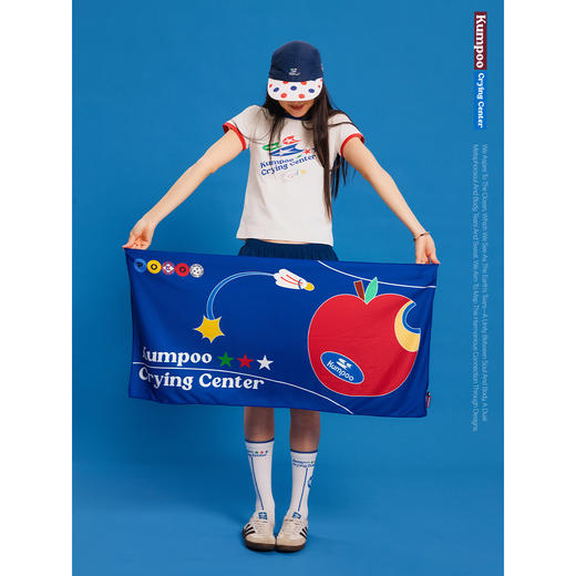 CryingCenterxKumpoo薰风联名2.0 运动复古蓝色苹果毛巾 中性款 商品图3