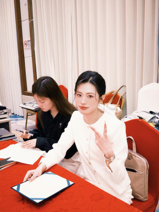 法小曼*子珍爆款tieforher大牌平替冯玲主持人同款小香风套装cs2760 商品图3