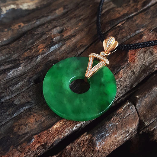 【天然正品】 A货翡翠 AU750玫瑰金镶钻镶天然细腻满绿糯冰种平安扣翡翠吊坠项链 100426TJ12 商品图4