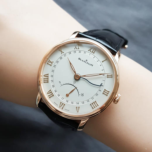 【95新】Blancpain宝珀6653-3642-55B自动机械日期显示、飞返40MM（男款）经典系列  18k玫瑰金110426NJS05 商品图8