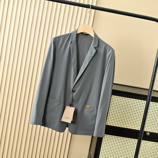 芭宝莉2026春夏季新款男士冰丝休闲轻薄透气防晒西装外套。 商品图2