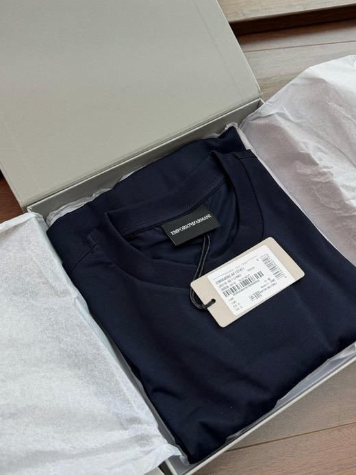 外贸原单正品EMPORIO ARMANI/阿玛尼 26SS轻奢丝光棉圆领刺绣短袖T恤，一盒两件。S-XXL 商品图2
