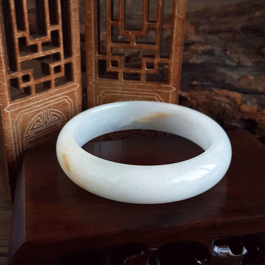 【天然正品】 A货翡翠 天然细腻正桩糯种浅紫飘黄55号翡翠手镯 220426NJ36 商品图7