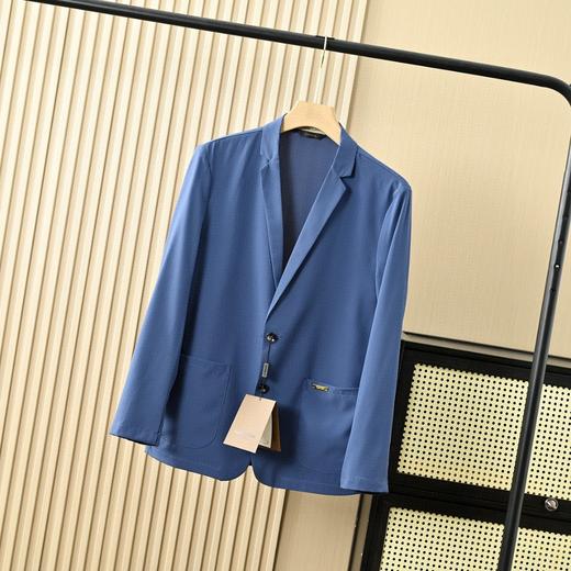 芭宝莉2026春夏季新款男士冰丝休闲轻薄透气防晒西装外套。 商品图3