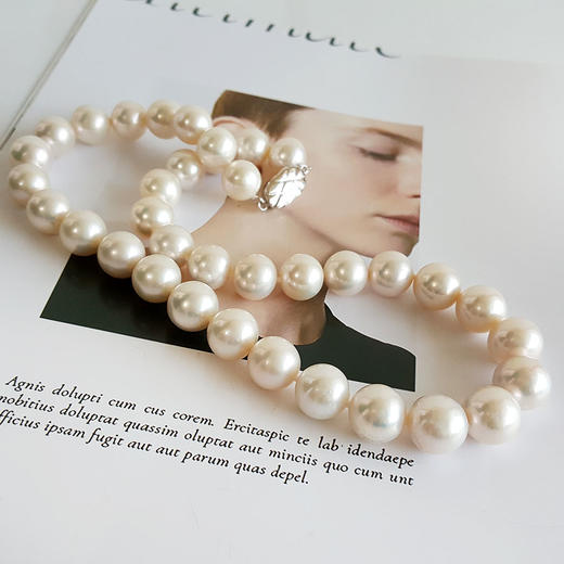 【天然正品】 天然近圆约11-12MM白色强晕彩珍珠项链 链长：45.5CM（皆取最大值） 200426NJT44 商品图4