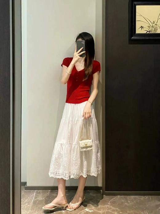 樱桃红V领瘦瘦T恤 ，穿上去秒变“S型身材”，严选莱赛尔面料，显白百搭，时髦高级一整个春夏 商品图9