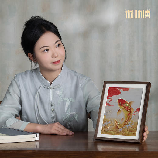 铜师傅 手工錾刻 铜雕画《好运来（桌面）》书房办公桌锦鲤装饰画 商品图5