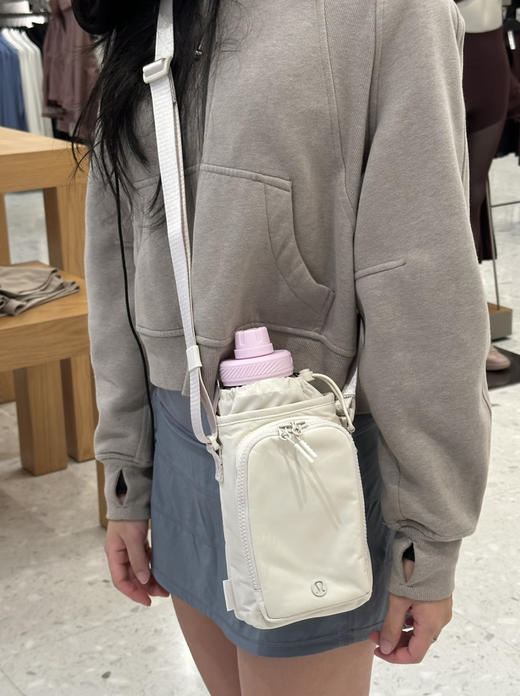 原单正品Lu家Water Bottle水杯斜挎包2L042903 商品图10