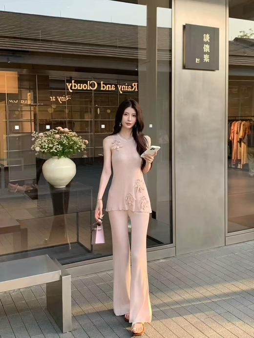 玛克门店发货MAXRIENY日常松弛微喇毛针织长裤拖地裤女高级气质货号：MC86TR251E10 商品图0