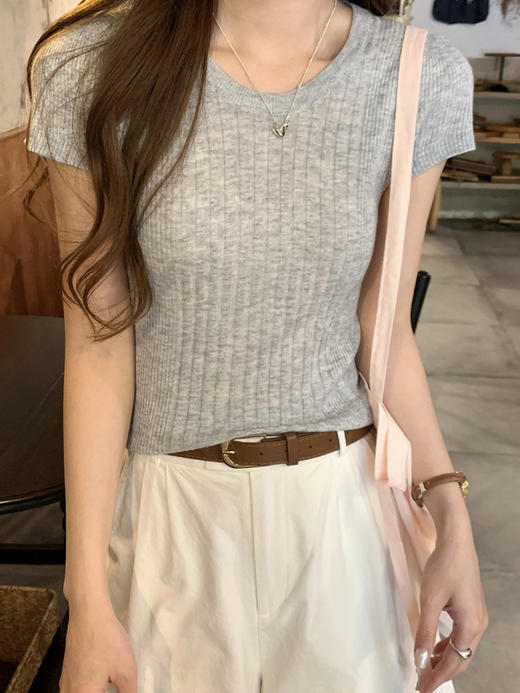 西遇纯色坑条针织短袖T恤女2026年夏季新款韩系圆领修身百搭上衣SS060373 商品图3