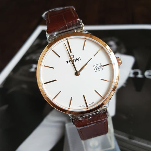 【全新】TITONI 梅花82718 SRG-ST-606自动机械机芯日期显示39MM（男款）纤薄系列精钢/镀金160426NJ47 商品图4