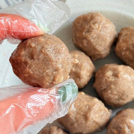 顺丰发货！冻感地带 咸蛋流沙牛肉丸 200g*6袋 牛肉鲜醇 + 咸蛋黄绵密 + 油脂润感 香到跺脚 总肉含量 ≥65% 懒人省时省力 商品图5