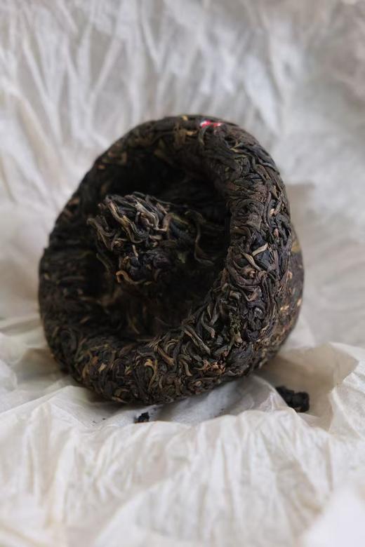 周五秒杀 / 2003年易武蘑菇沱生茶 纯干仓 稀缺货 纯正老易武味 250g/个 （数量有限，卖一个少一个） 商品图2